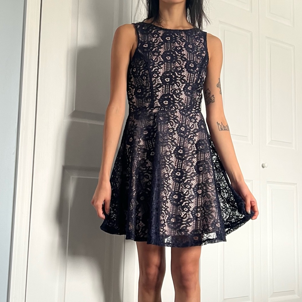 NWT navy floral lace dress